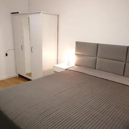 Stilvolle An Der Alten Mainbruecke Apartamento *